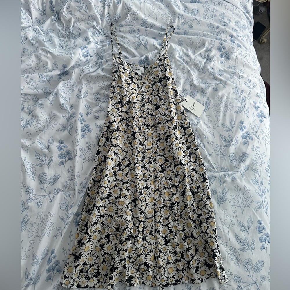 Daisy print summer dress